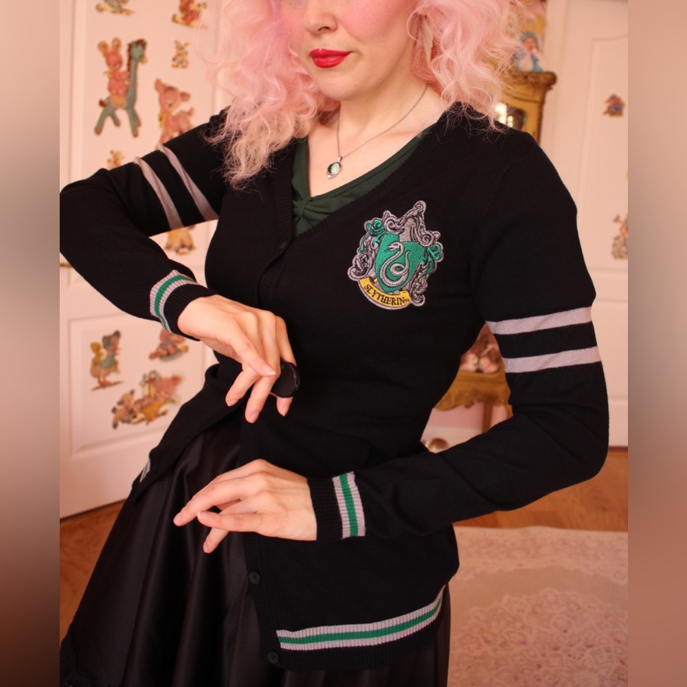 Harry Potter Slytherin cardigan sz M